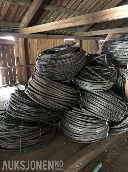 2009 Netafim Dryppvanningslange 2400m - Сельскохозяйственная техника: фото 1 2009 Netafim Dryppvanningslange 2400m - Сельскохозяйственная техника: фото 1