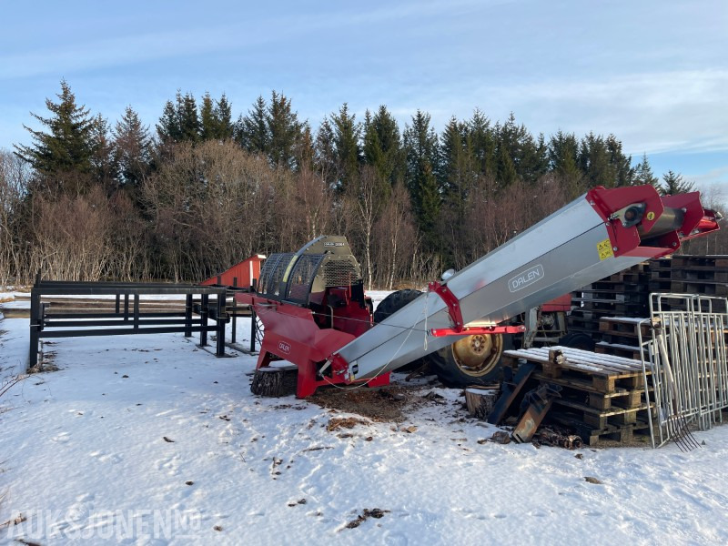 2023 Dalen 2054 Vedmaskin med transportbånd, stokkstativ og MF 135 - Сельскохозяйственная техника: фото 1