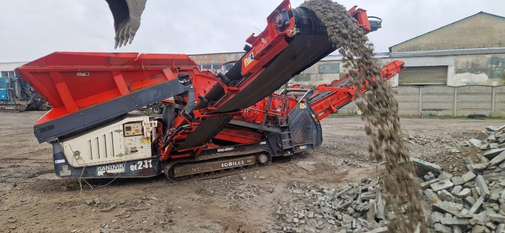 Sandvik QE 241  - Грохот: фото 1