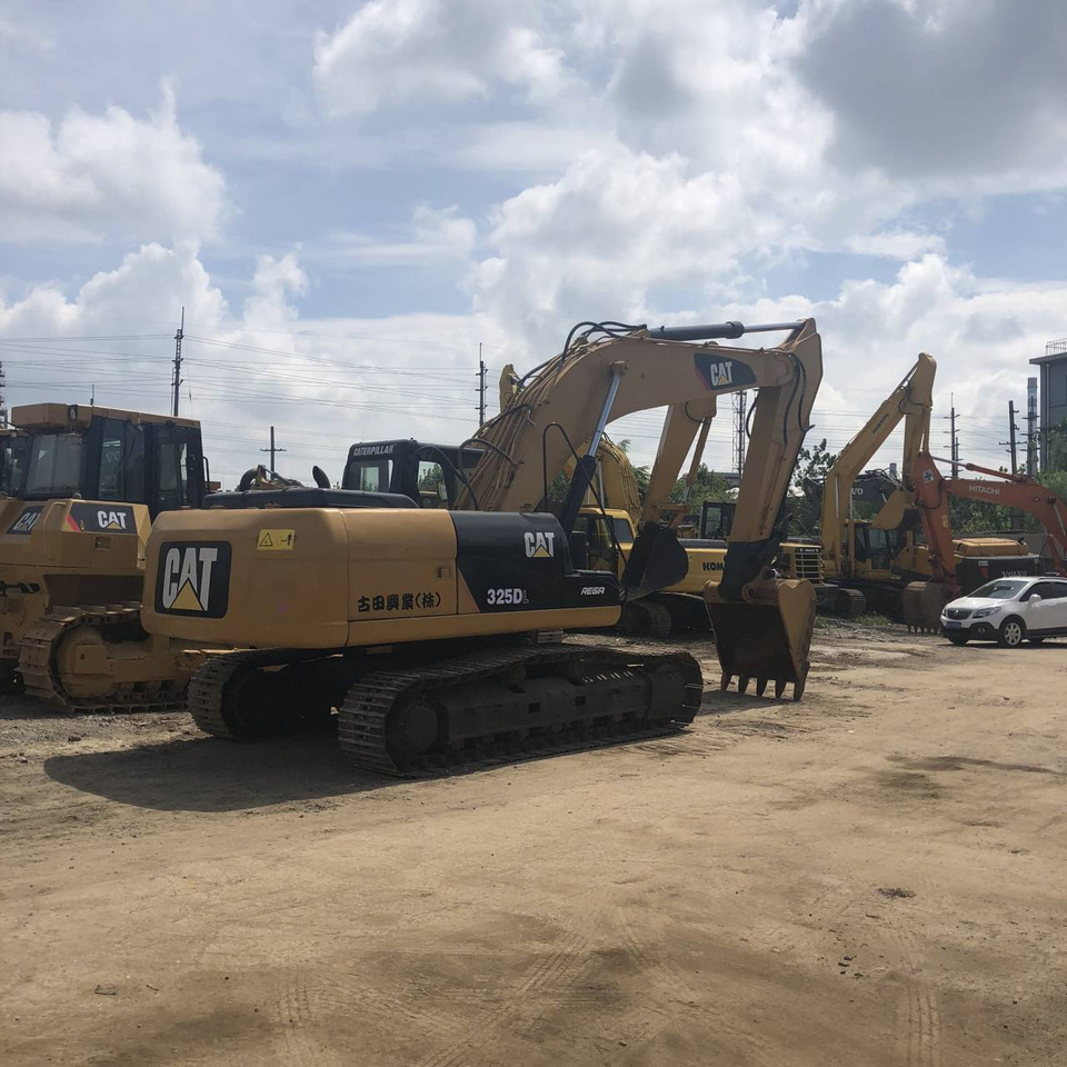 CATERPILLAR 325DL - Гусеничный экскаватор: фото 1 CATERPILLAR 325DL - Гусеничный экскаватор: фото 1