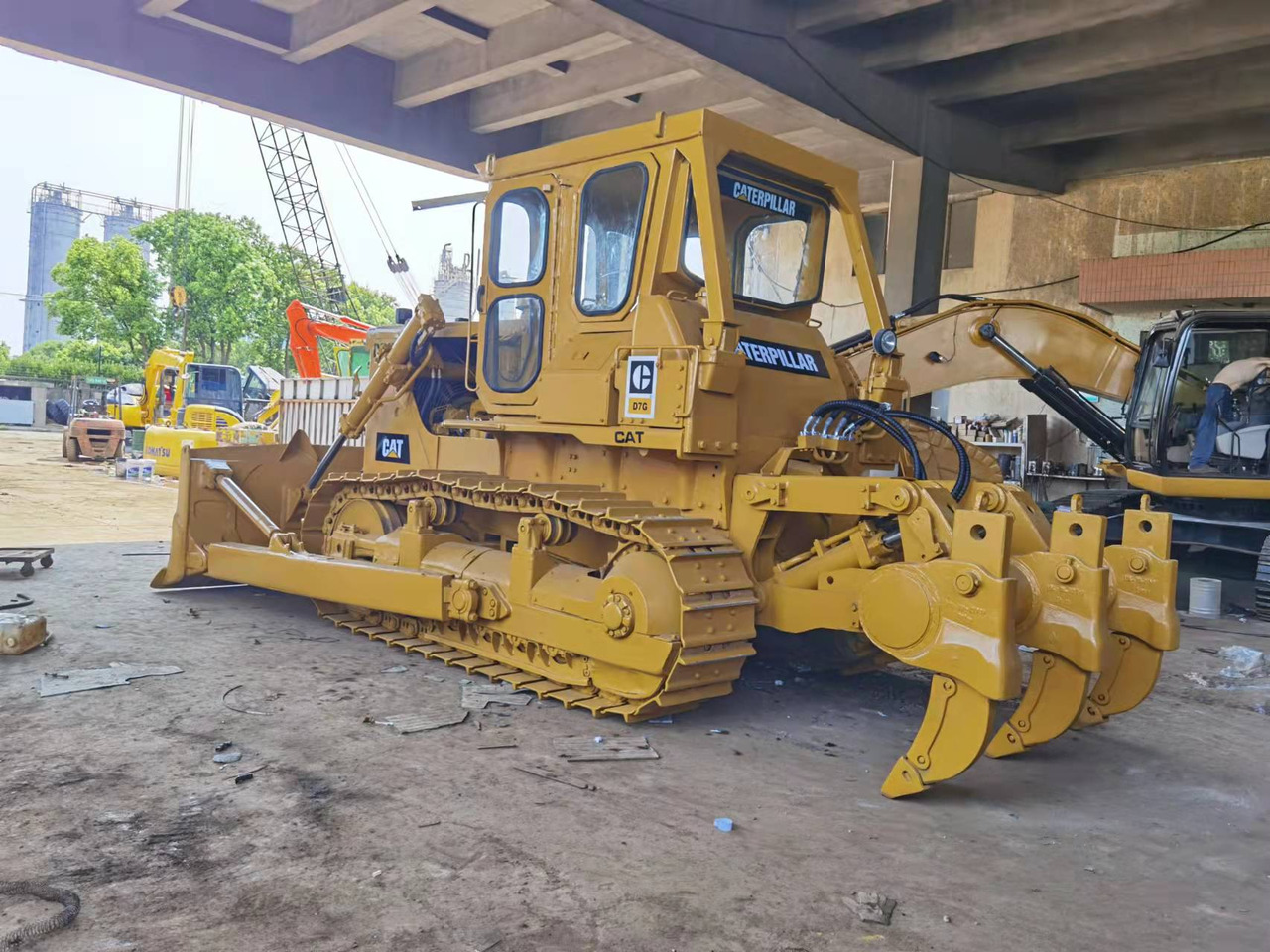 CATERPILLAR D7G BULLDOZER - Бульдозер: фото 1 CATERPILLAR D7G BULLDOZER - Бульдозер: фото 1