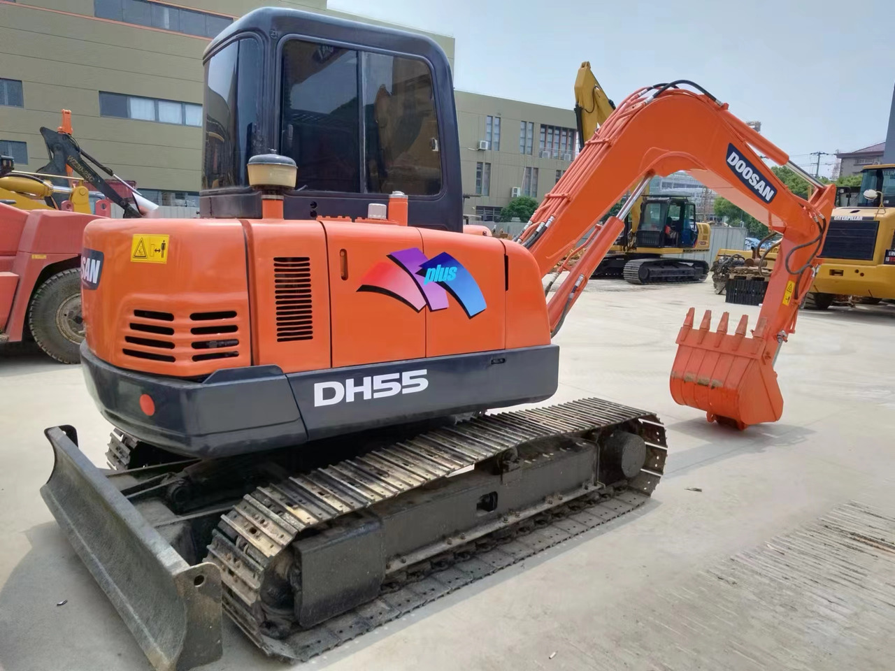 DOOSAN DH55 - Мини-экскаватор: фото 1 DOOSAN DH55 - Мини-экскаватор: фото 1