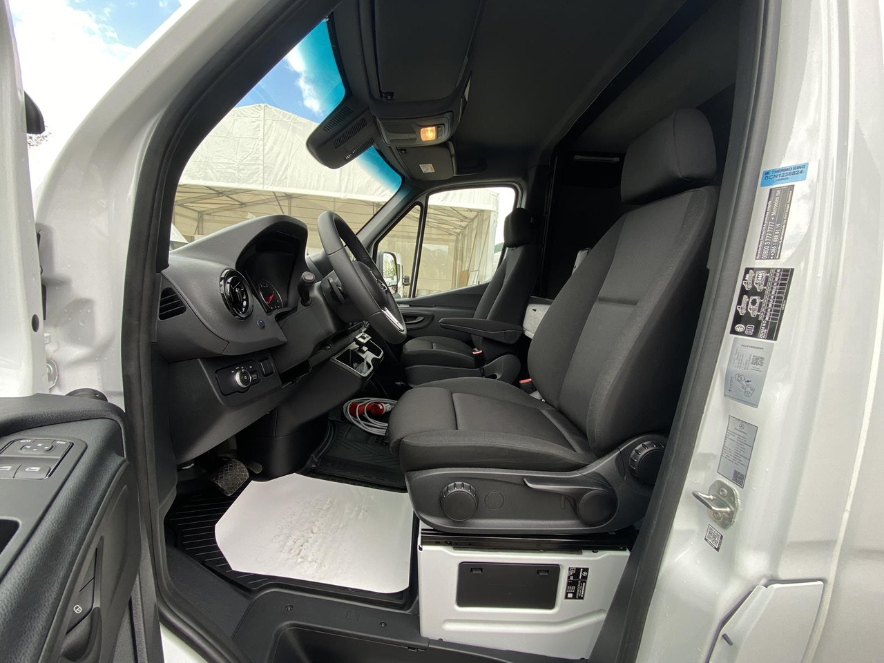 MERCEDES BENZ SPRINTER  317 CDI | DOPPELREGIME TIEFKÜHLKOFFER + BACKSLEEPER в лизинг MERCEDES BENZ SPRINTER  317 CDI | DOPPELREGIME TIEFKÜHLKOFFER + BACKSLEEPER: фото 13