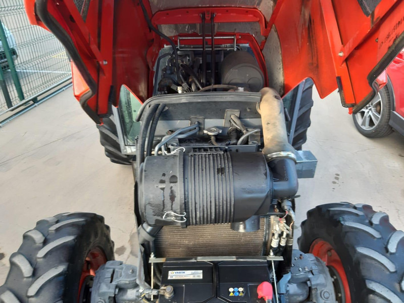 Трактор Kubota M8540: фото 11
