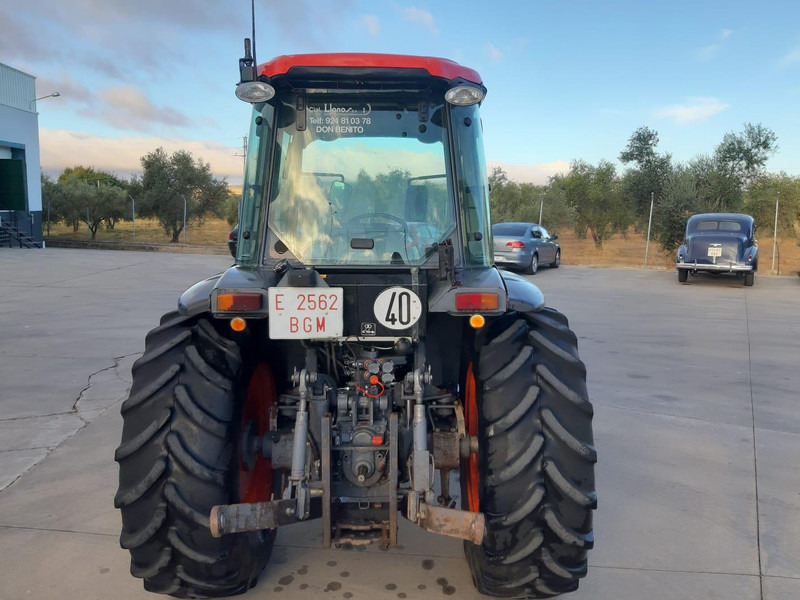 Трактор Kubota M8540: фото 8