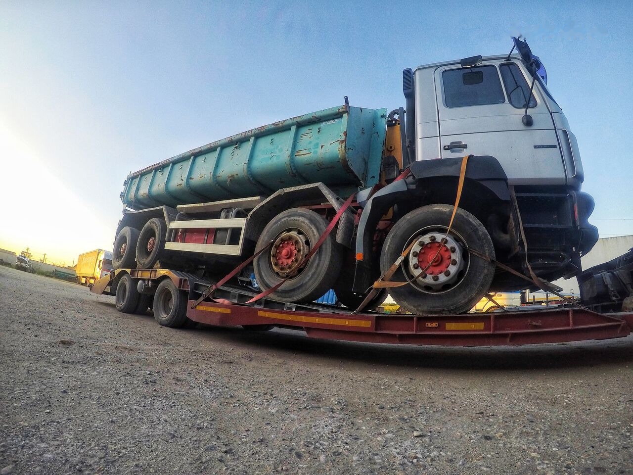 Piese din Dezmembrari MAN SILENT TGA TGX TRAKKER 8 x4 - Запчасти для Грузовиков: фото 1 Piese din Dezmembrari MAN SILENT TGA TGX TRAKKER 8 x4 - Запчасти для Грузовиков: фото 1