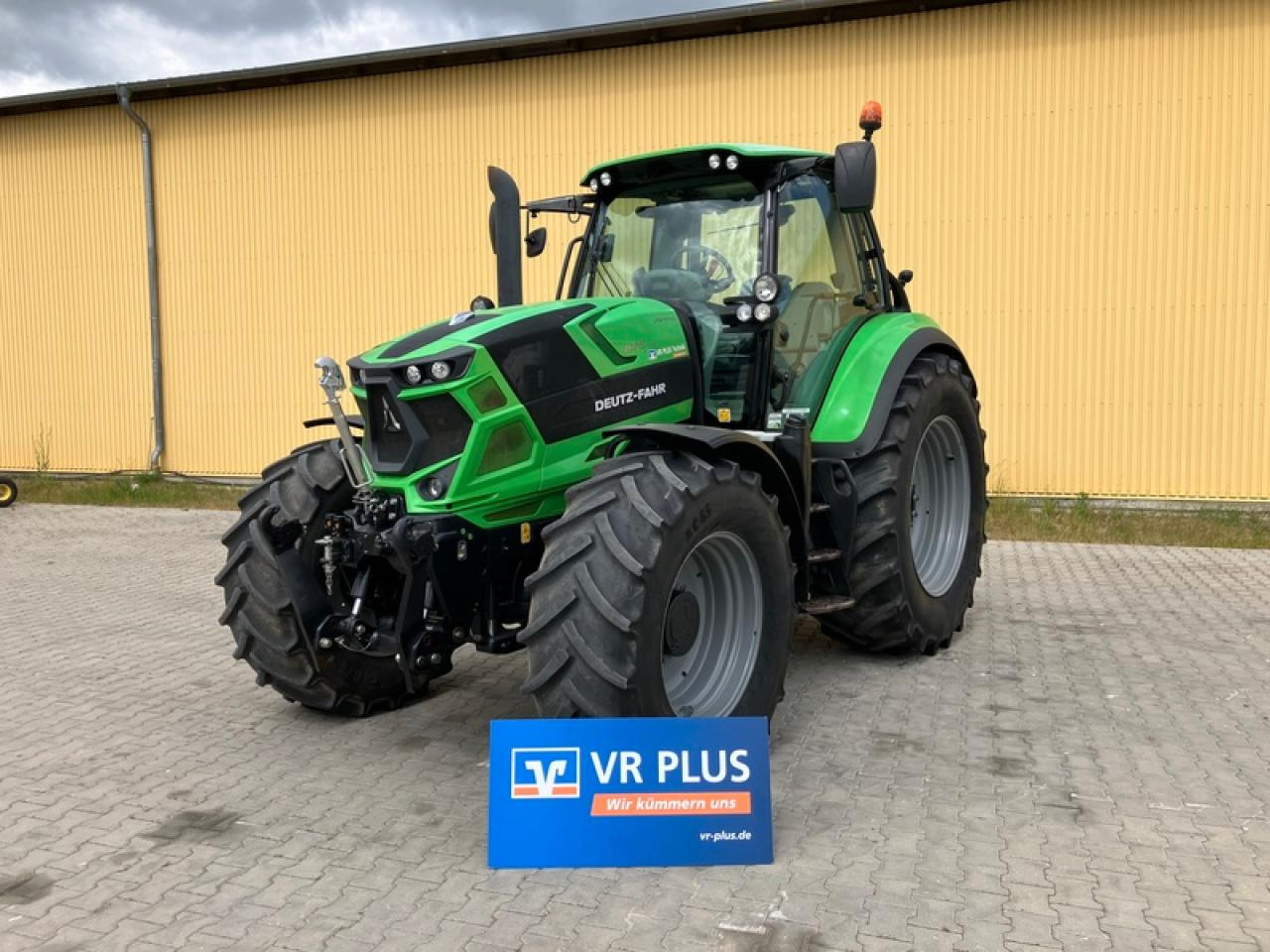 Deutz-Fahr 6175 TTV - Трактор: фото 1 Deutz-Fahr 6175 TTV - Трактор: фото 1