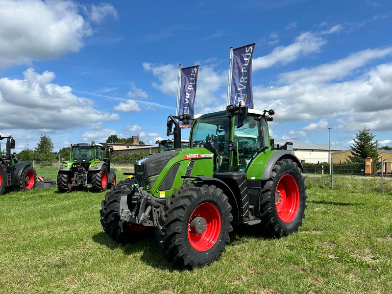 Fendt VARIO 724 GEN 6 PROFI+ SETTING 2 - Трактор: фото 1 Fendt VARIO 724 GEN 6 PROFI+ SETTING 2 - Трактор: фото 1