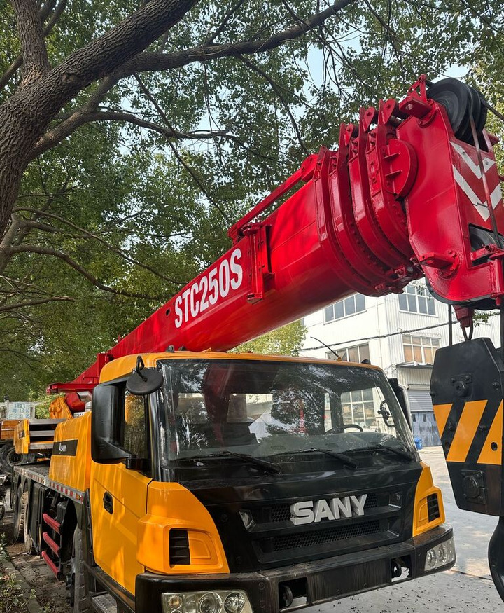 Sany China brand STC250S STC500 STC1000 25ton used truck crane - Мобильный кран: фото 1 Sany China brand STC250S STC500 STC1000 25ton used truck crane - Мобильный кран: фото 1