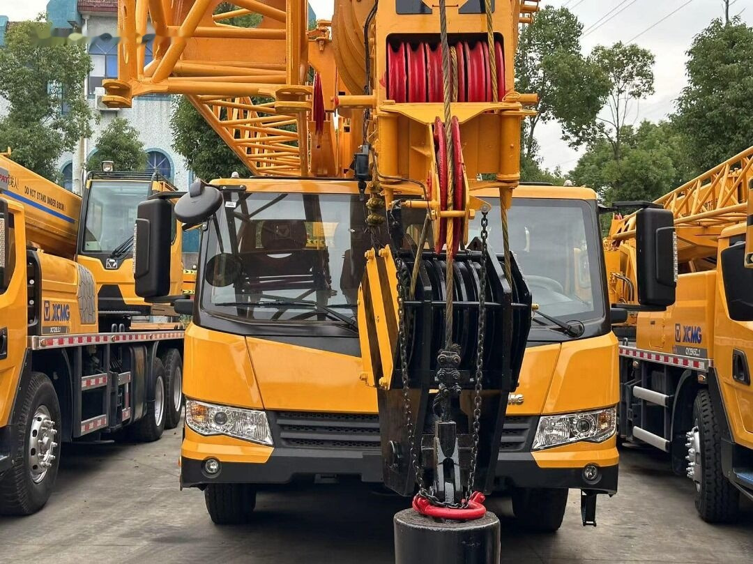 XCMG QY70KC QY75KC QY75K 70T 75 80t 70ton 75ton 80ton - Мобильный кран: фото 3 XCMG QY70KC QY75KC QY75K 70T 75 80t 70ton 75ton 80ton - Мобильный кран: фото 3