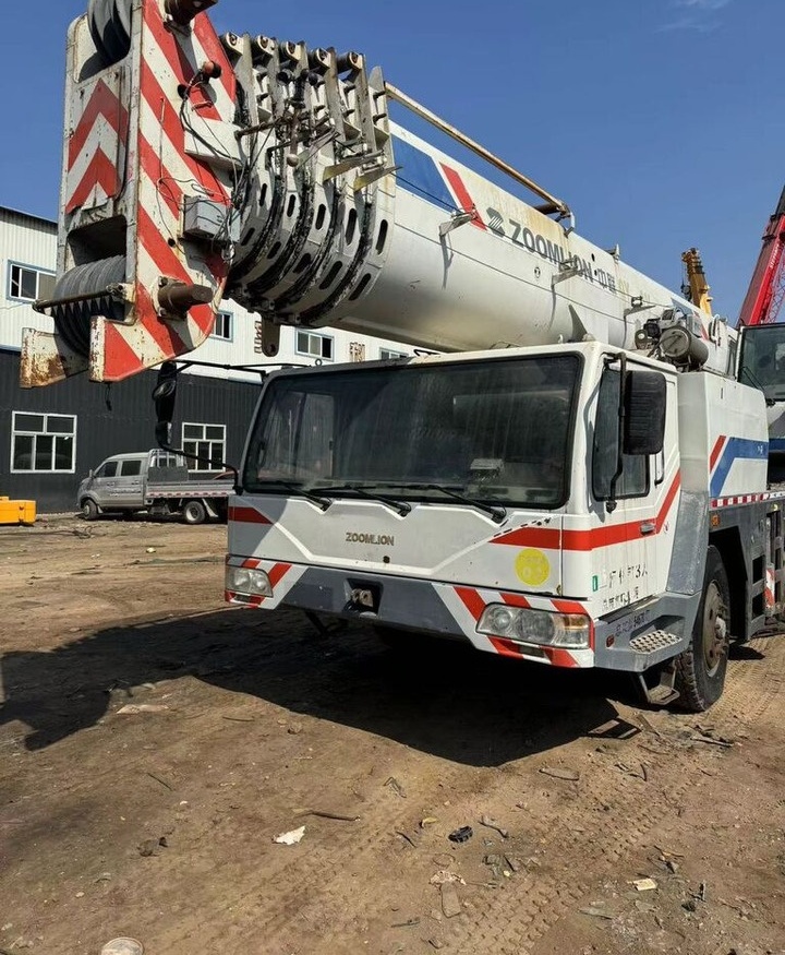 Zoomlion QY130V 130T 130ton 130 220 160 - Мобильный кран: фото 1 Zoomlion QY130V 130T 130ton 130 220 160 - Мобильный кран: фото 1