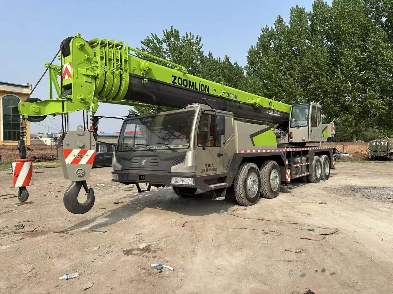Zoomlion ZTC700V ZTC800V ZTC900V 50T 70T 80T 100T - Мобильный кран: фото 1 Zoomlion ZTC700V ZTC800V ZTC900V 50T 70T 80T 100T - Мобильный кран: фото 1