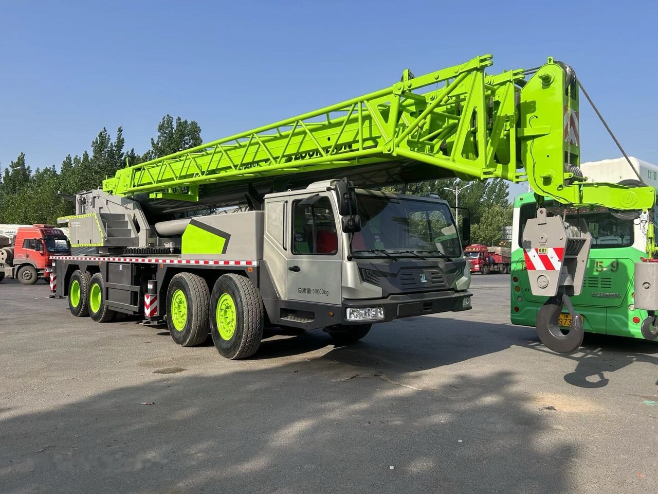 Zoomlion ZTC800V ZTC700V ZTC500V 80T 80ton 50ton 70ton - Мобильный кран: фото 1 Zoomlion ZTC800V ZTC700V ZTC500V 80T 80ton 50ton 70ton - Мобильный кран: фото 1