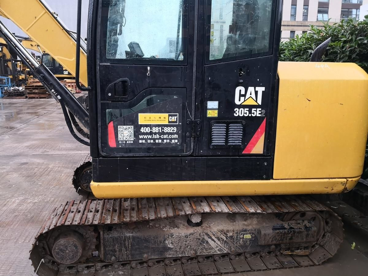 Caterpillar 305.5E - Мини-экскаватор: фото 1 Caterpillar 305.5E - Мини-экскаватор: фото 1