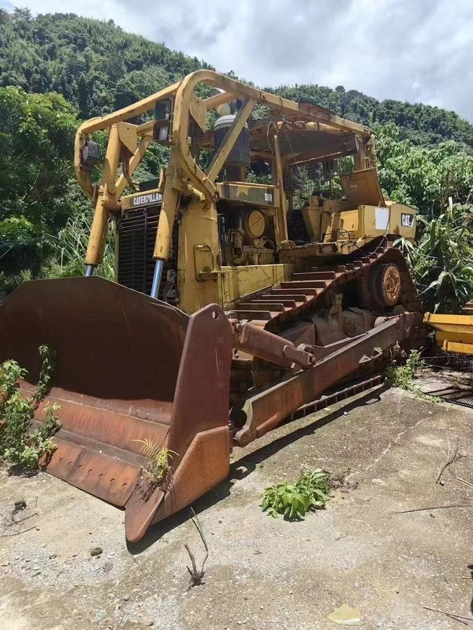 Caterpillar D8R - Бульдозер: фото 1 Caterpillar D8R - Бульдозер: фото 1