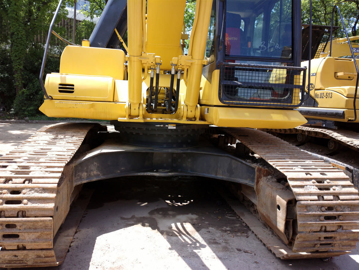 Komatsu 360 - Гусеничный экскаватор: фото 1 Komatsu 360 - Гусеничный экскаватор: фото 1