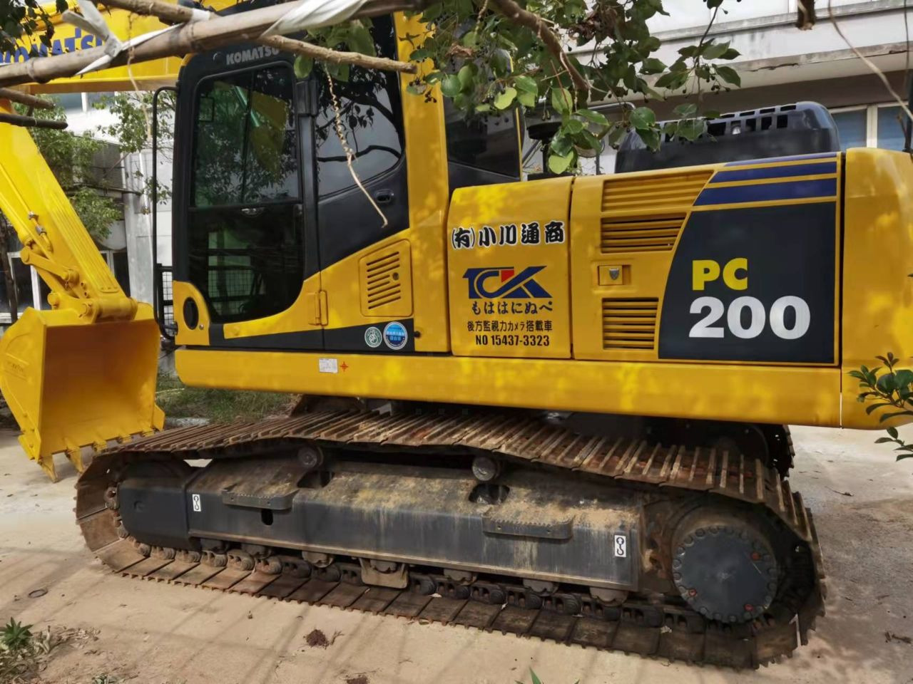 Komatsu PC200 LC-8 - Гусеничный экскаватор: фото 1 Komatsu PC200 LC-8 - Гусеничный экскаватор: фото 1