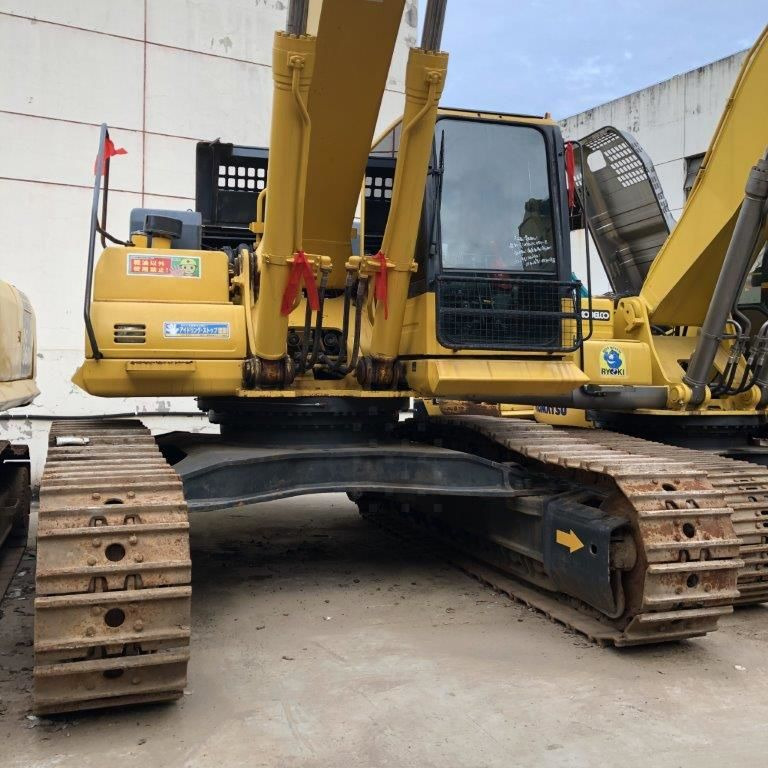Komatsu PC450-8 - Гусеничный экскаватор: фото 1 Komatsu PC450-8 - Гусеничный экскаватор: фото 1