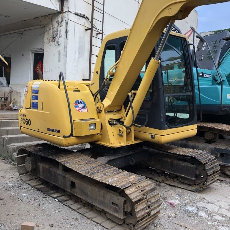 Komatsu PC60-7 - Гусеничный экскаватор: фото 1 Komatsu PC60-7 - Гусеничный экскаватор: фото 1