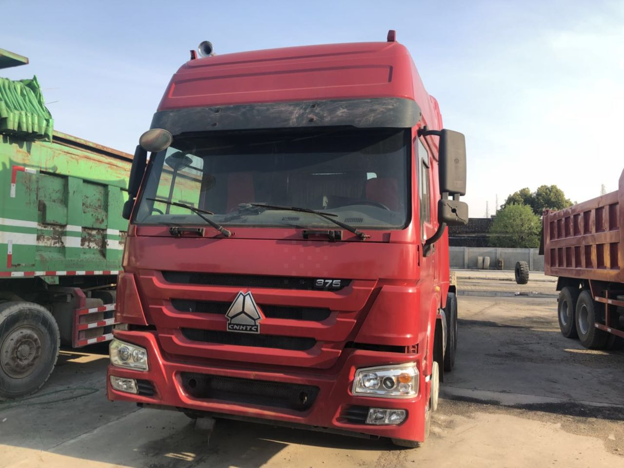 Howo 375 Tractor Unit - Тягач: фото 1 Howo 375 Tractor Unit - Тягач: фото 1