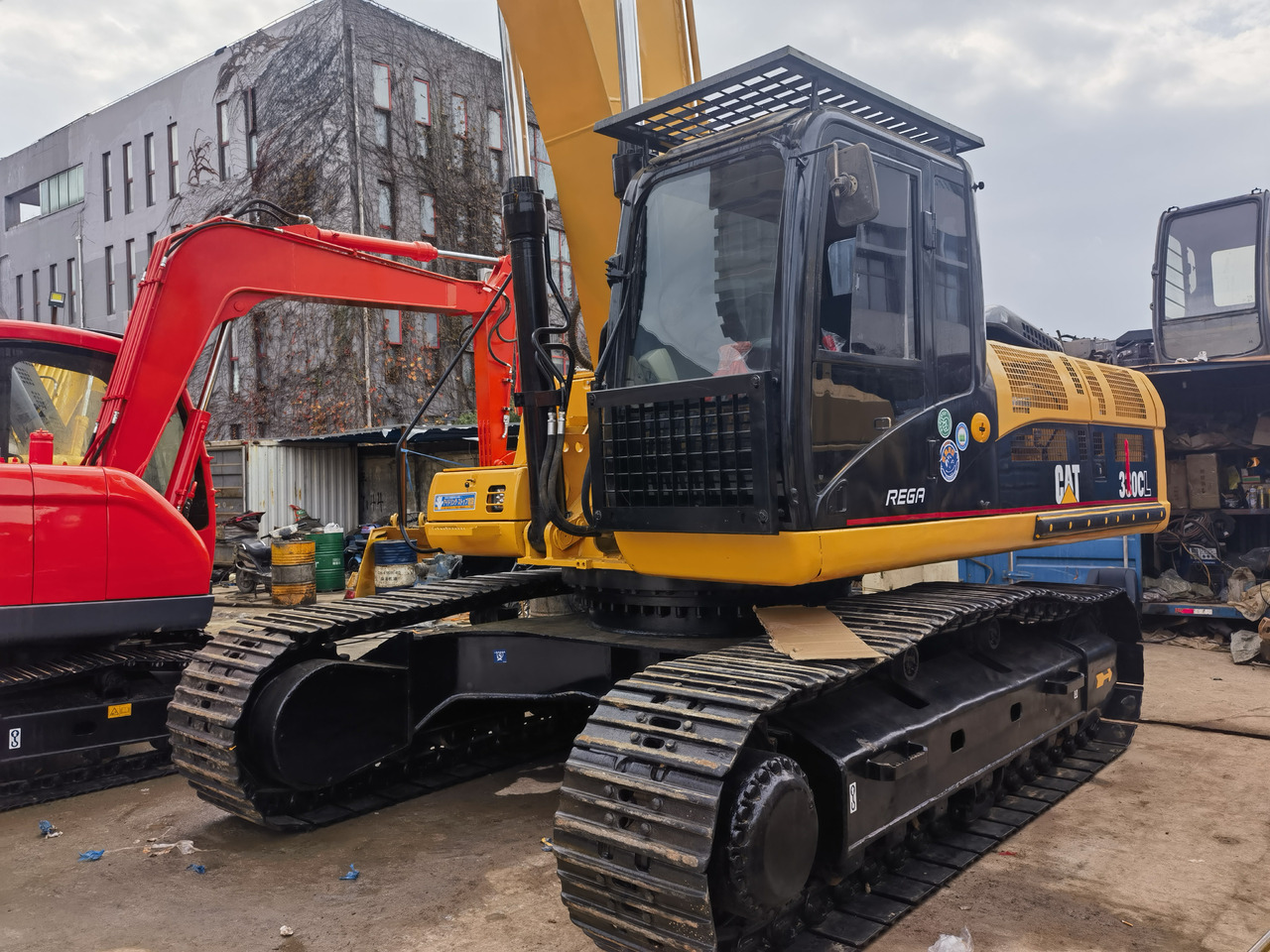 CATERPILLAR 330 C - Гусеничный экскаватор: фото 3 CATERPILLAR 330 C - Гусеничный экскаватор: фото 3