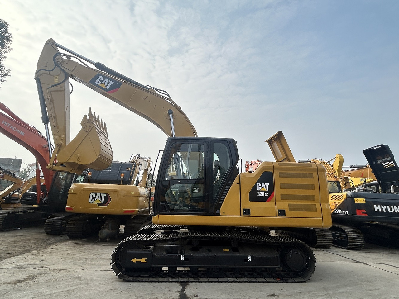 CATERPILLAR CAT 320GC CRAWLER EXCAVATOR - Гусеничный экскаватор: фото 1 CATERPILLAR CAT 320GC CRAWLER EXCAVATOR - Гусеничный экскаватор: фото 1