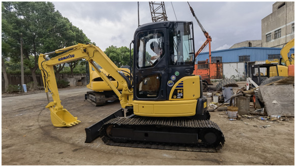 Excellent condition komatsu pc35MR in stock used original Japan komatsu pc35 excavator for sale - Гусеничный экскаватор: фото 1 Excellent condition komatsu pc35MR in stock used original Japan komatsu pc35 excavator for sale - Гусеничный экскаватор: фото 1