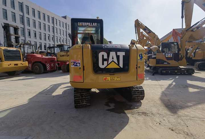 For sale with a low hours offer original used CAT305.5 5TON excavator mini digger cat 305 305.5E 305.5E2 for sale - Гусеничный экскаватор: фото 2 For sale with a low hours offer original used CAT305.5 5TON excavator mini digger cat 305 305.5E 305.5E2 for sale - Гусеничный экскаватор: фото 2