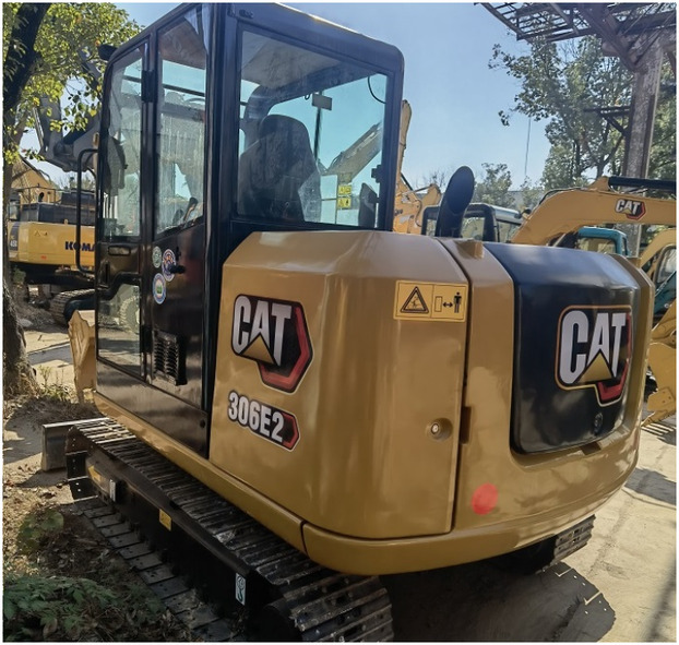 Good Condition and High Performance Excavator Used Caterpillar 306E2 for sale in shanghai yard - Гусеничный экскаватор: фото 1 Good Condition and High Performance Excavator Used Caterpillar 306E2 for sale in shanghai yard - Гусеничный экскаватор: фото 1