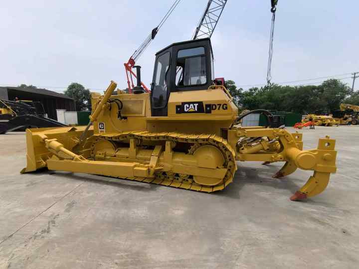 Good Performance High Quality Second Hand CAT D7G Bulldozer bulldozer used bulldozers in shanghai yard - Бульдозер: фото 5 Good Performance High Quality Second Hand CAT D7G Bulldozer bulldozer used bulldozers in shanghai yard - Бульдозер: фото 5