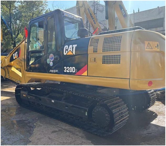 Great condition used excavator CAT 320D 320D2 used excavators japan used ready to work at low hours cheap price - Гусеничный экскаватор: фото 1 Great condition used excavator CAT 320D 320D2 used excavators japan used ready to work at low hours cheap price - Гусеничный экскаватор: фото 1