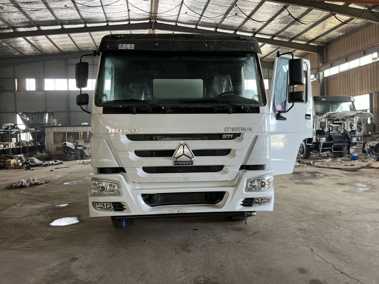 HOWO used water tank truck - Грузовик-цистерна: фото 1