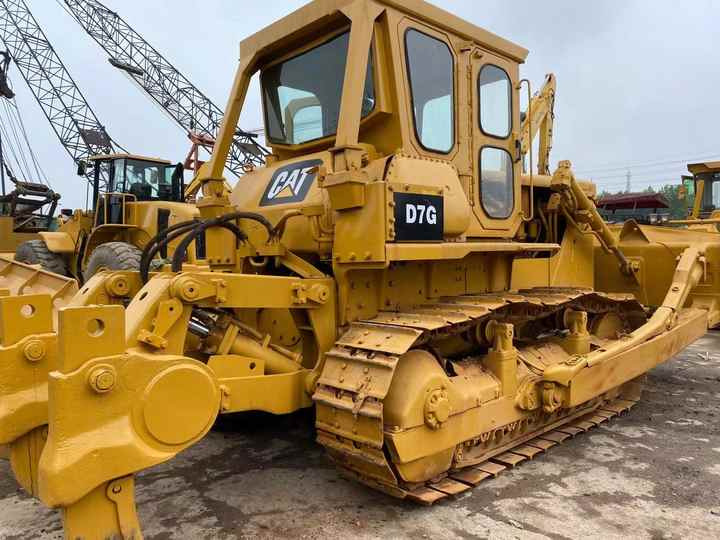 High Performance and Excellent Condition Used CAT D7G Crawler Bulldozer Original Caterpillar for sale in stock - Бульдозер: фото 3 High Performance and Excellent Condition Used CAT D7G Crawler Bulldozer Original Caterpillar for sale in stock - Бульдозер: фото 3