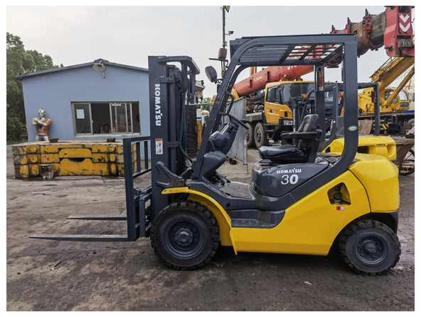 High quality low price original japan komatsu forklift FD30 diesel forklift for sale - Дизельный погрузчик: фото 1 High quality low price original japan komatsu forklift FD30 diesel forklift for sale - Дизельный погрузчик: фото 1