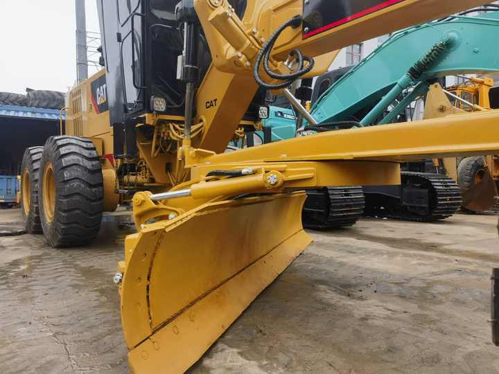 Hot Sale Used CAT 14G Motor Grader 140h 140g 140k Series Good Condition with Cheap Price в лизинг Hot Sale Used CAT 14G Motor Grader 140h 140g 140k Series Good Condition with Cheap Price: фото 6