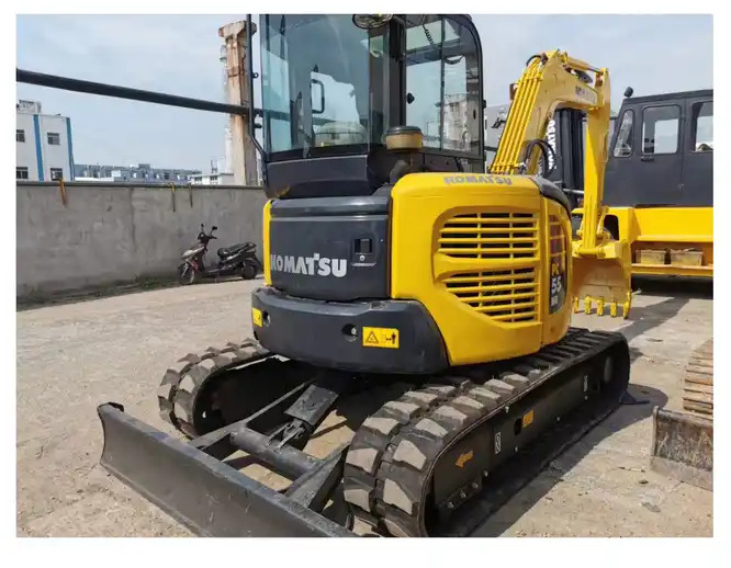 Japan High Quality Original Used Small Komatsu PC55MR-2 Excavator For Sale in stock - Экскаватор: фото 1