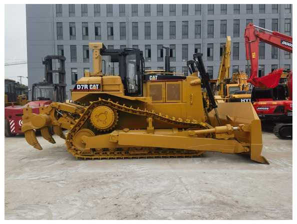 Japan second hand cat bulldozer Original high quality D9R D7G crawler dozer earth-moving equipment D7R for sale - Бульдозер: фото 1 Japan second hand cat bulldozer Original high quality D9R D7G crawler dozer earth-moving equipment D7R for sale - Бульдозер: фото 1
