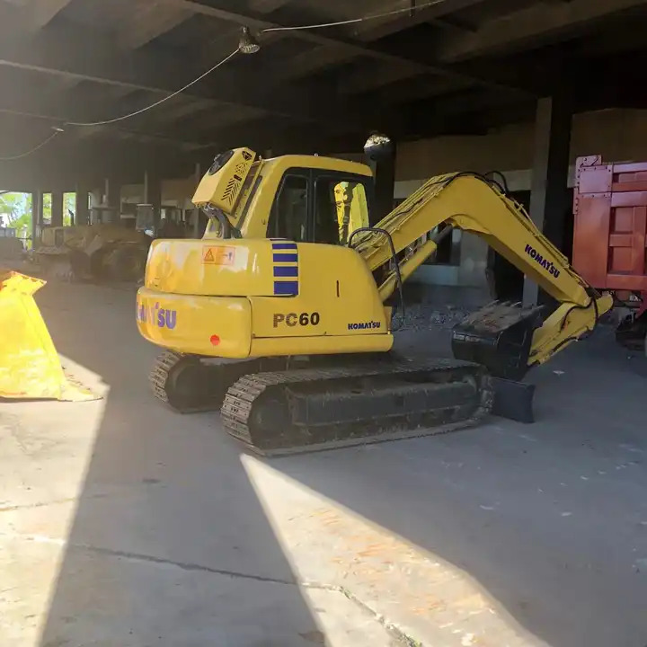 Komatsu PC60 Second-Hand Excavator for Sale Core Components Include Engine Pump Motor - Экскаватор: фото 1 Komatsu PC60 Second-Hand Excavator for Sale Core Components Include Engine Pump Motor - Экскаватор: фото 1