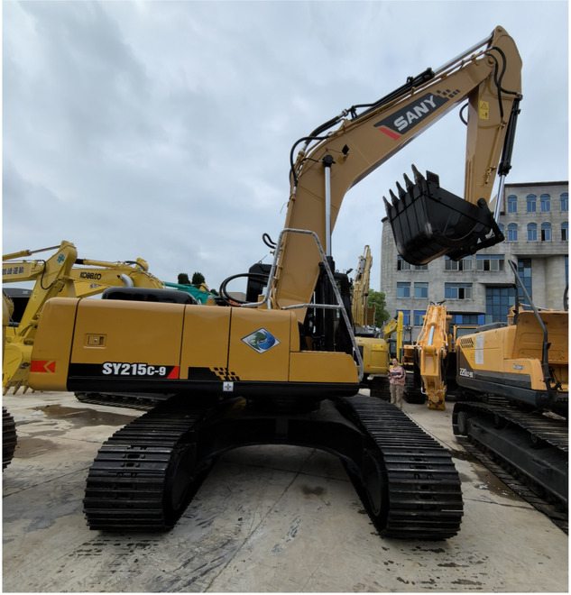 Multi used sany 215c pro for sale used machine excavator at low price high quality - Гусеничный экскаватор: фото 1
