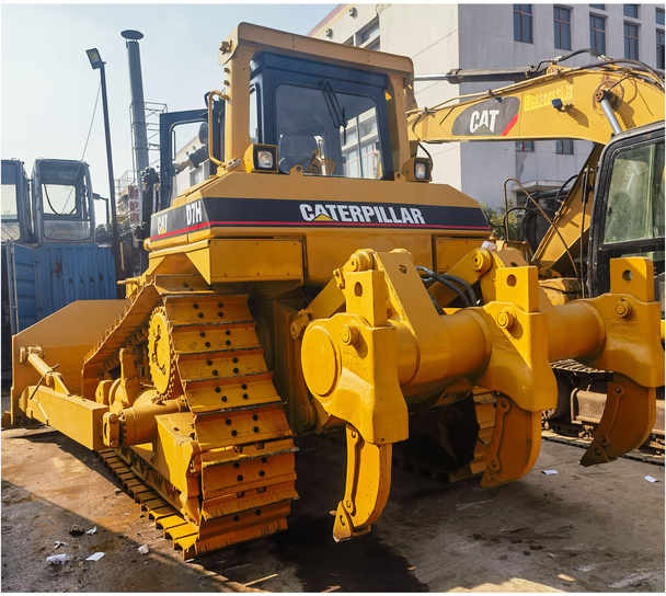 Original Japan made earth-moving bulldozer Caterpillar D7H dozer CAT heavy bulldozer D7 cheap dozer in China - Бульдозер: фото 1 Original Japan made earth-moving bulldozer Caterpillar D7H dozer CAT heavy bulldozer D7 cheap dozer in China - Бульдозер: фото 1