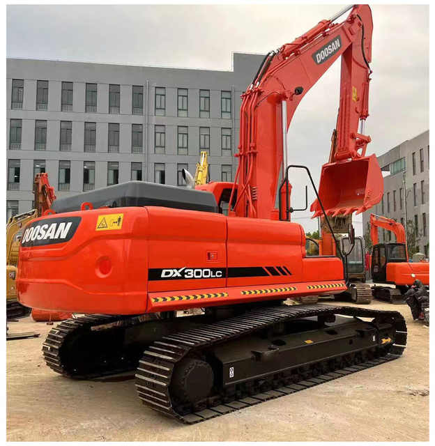 Original Korea Doosan Used Excavator 30 Ton Doosan DX300LC Crawler Excavator For Sale - Гусеничный экскаватор: фото 1 Original Korea Doosan Used Excavator 30 Ton Doosan DX300LC Crawler Excavator For Sale - Гусеничный экскаватор: фото 1