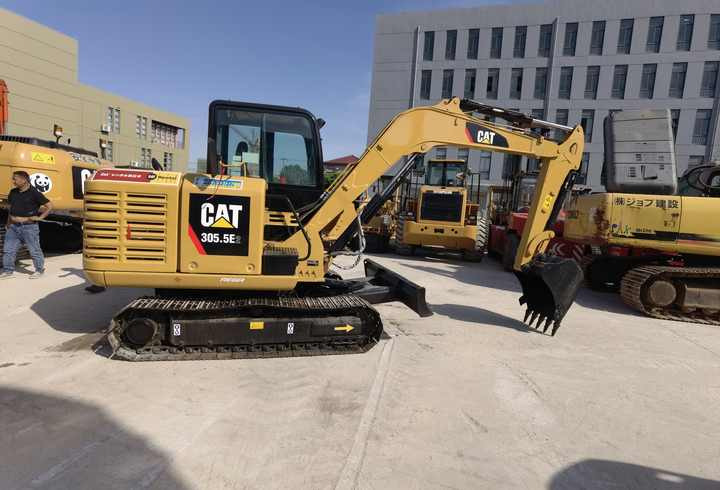 Second-hand excavator CAT crawler escavadora 305.5E2 CAT mini excavadora for sale good condition - Гусеничный экскаватор: фото 3 Second-hand excavator CAT crawler escavadora 305.5E2 CAT mini excavadora for sale good condition - Гусеничный экскаватор: фото 3