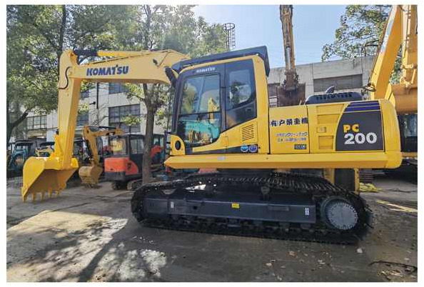 Secondhand komatsu  pc220-8 excavator low price high quality Japan Komatsu Excavator PC220-8 for sale - Гусеничный экскаватор: фото 1