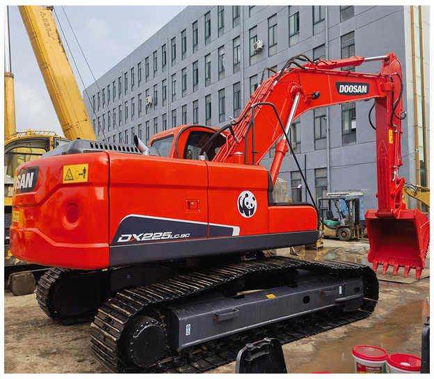 South Korea Used Crawler Hydraulic Excavator Doosan Excavadora DX225LC DX225 Excavator In Stock For Sale [ Copy ] - Гусеничный экскаватор: фото 1