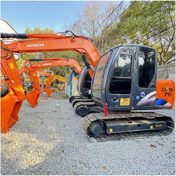 Used Hitachi Mini Excavator ZX200-3 ZX70 7Ton Zx70 Loaders Excavator Japanese Tracked Excavator For Sale - Гусеничный экскаватор: фото 1 Used Hitachi Mini Excavator ZX200-3 ZX70 7Ton Zx70 Loaders Excavator Japanese Tracked Excavator For Sale - Гусеничный экскаватор: фото 1