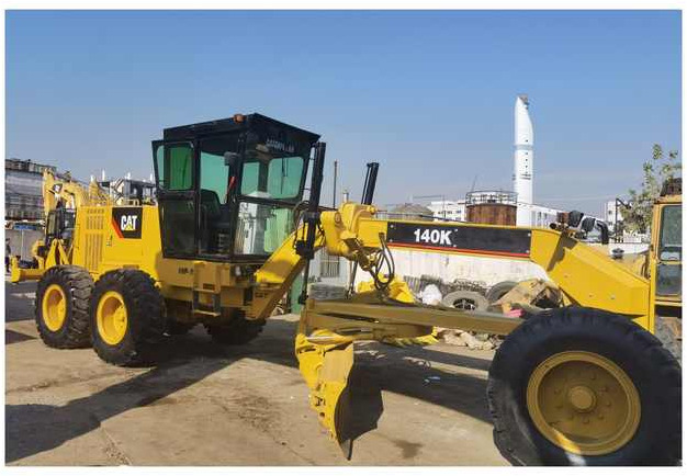 Used Motor Grader CAT140k high quality low price in good condition for sale - Грейдер: фото 1 Used Motor Grader CAT140k high quality low price in good condition for sale - Грейдер: фото 1