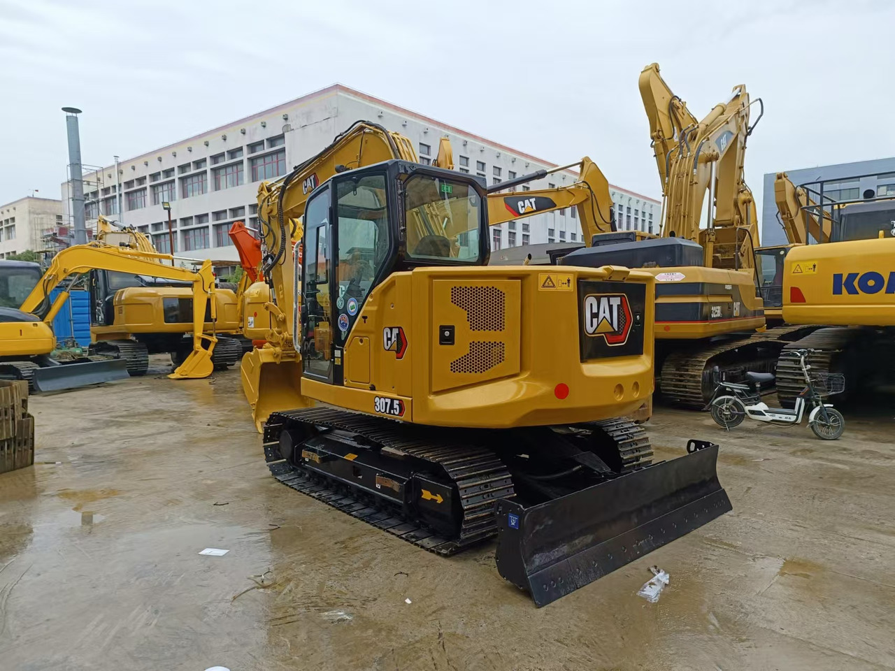 Used cat 307.5 excavator - Мини-экскаватор: фото 1 Used cat 307.5 excavator - Мини-экскаватор: фото 1