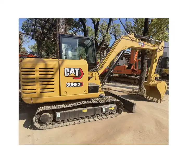 Used excavator caterpillar Japan original 6 ton mini used caterpillar cat 306e 306e2 cat306e cat306e2 excavator in Shanghai - Гусеничный экскаватор: фото 1 Used excavator caterpillar Japan original 6 ton mini used caterpillar cat 306e 306e2 cat306e cat306e2 excavator in Shanghai - Гусеничный экскаватор: фото 1