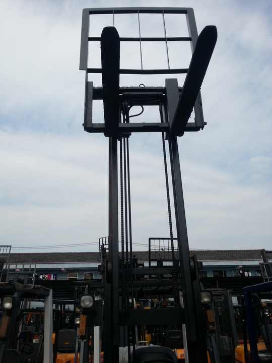 Warehouse handling using TCM30 forklift 3 tons TCM FD30 used forklift FD30 used forklifts sale shanghai china в лизинг Warehouse handling using TCM30 forklift 3 tons TCM FD30 used forklift FD30 used forklifts sale shanghai china: фото 6