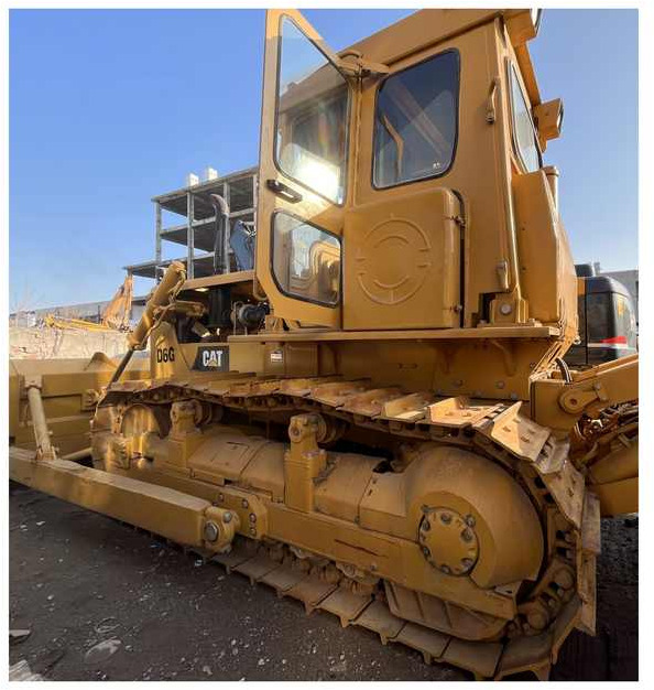 Used caterpillar D6G bulldozer second hand cat d6g d6 bulldozers cheap for sale - Бульдозер: фото 1 Used caterpillar D6G bulldozer second hand cat d6g d6 bulldozers cheap for sale - Бульдозер: фото 1